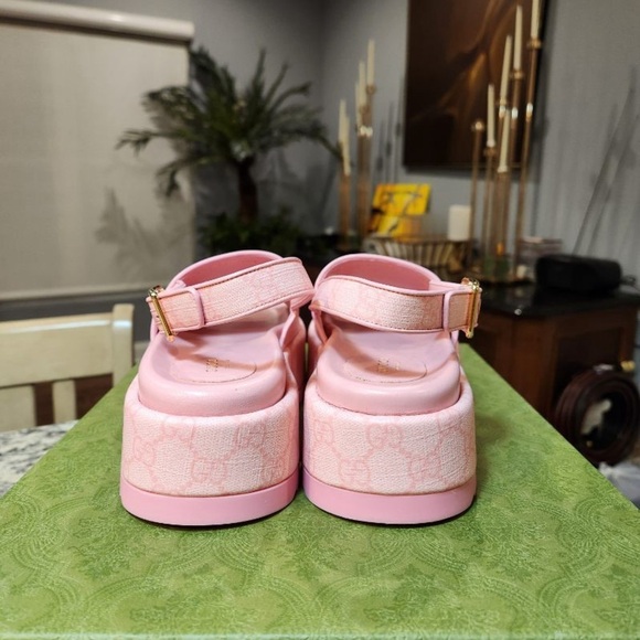 NEW GUCCI Pink Monogram Coated Canvas and Leather Trim Platform Sandals Size 40 - Picture 7 of 12